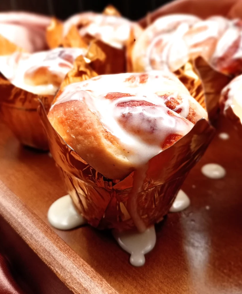 Cinnamon Rolls, Sinful Knots in Malolos